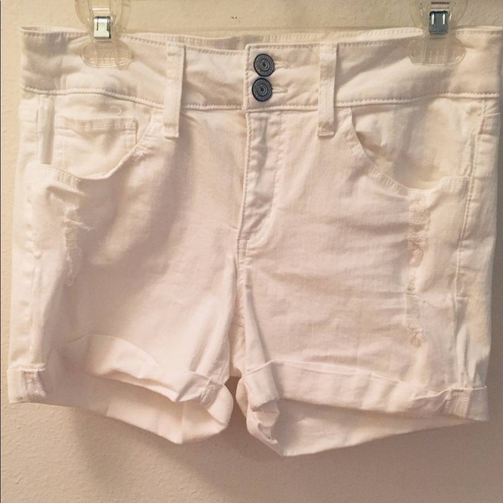 Distressed Midi White Shorts